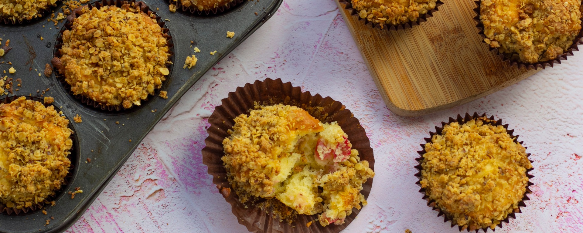 RECIPE: Gluten Free Rhubarb Crumble Muffins – The Coeliac Sloth